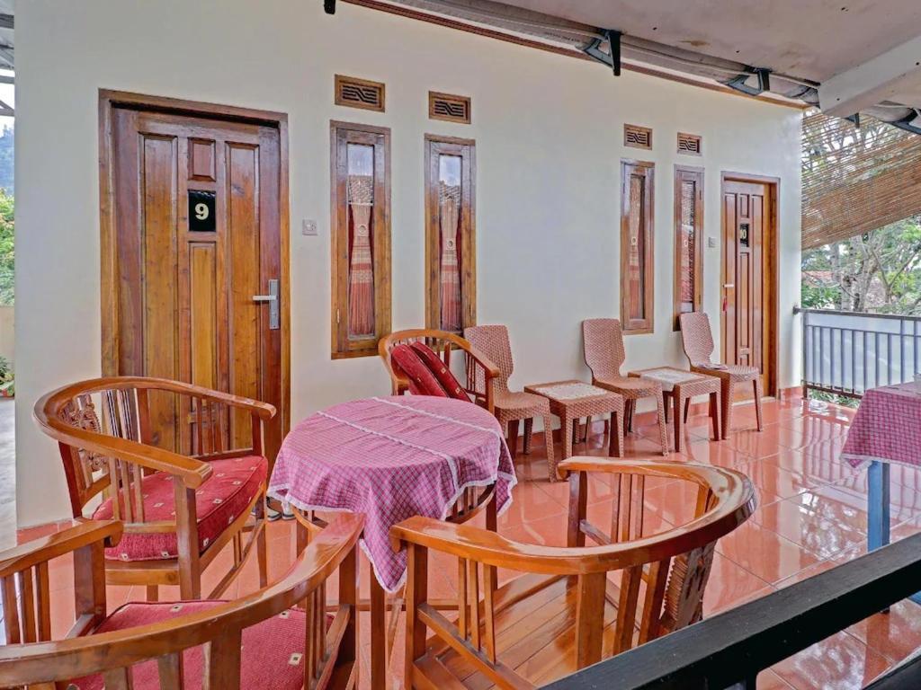 Adinda Homestay レムバン エクステリア 写真