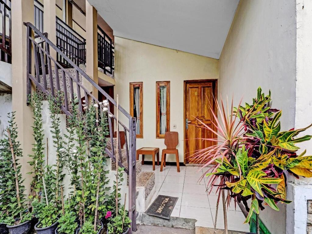 Adinda Homestay レムバン エクステリア 写真